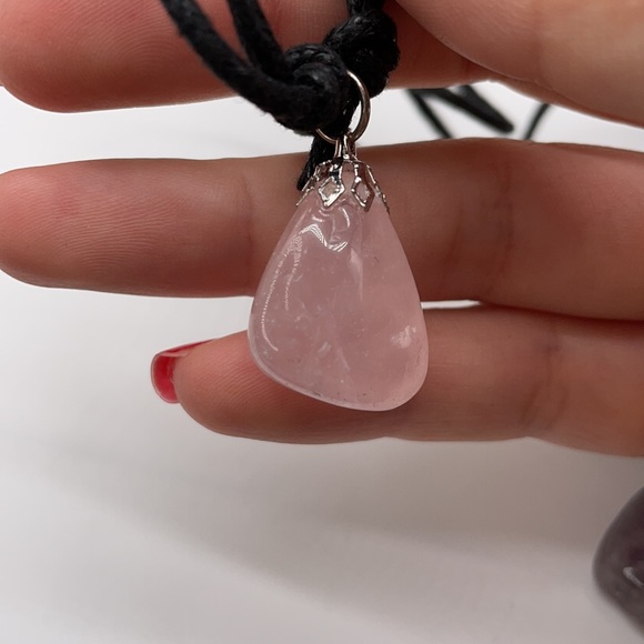 White , rose , amethyst quartz necklace - Picture 4 of 6